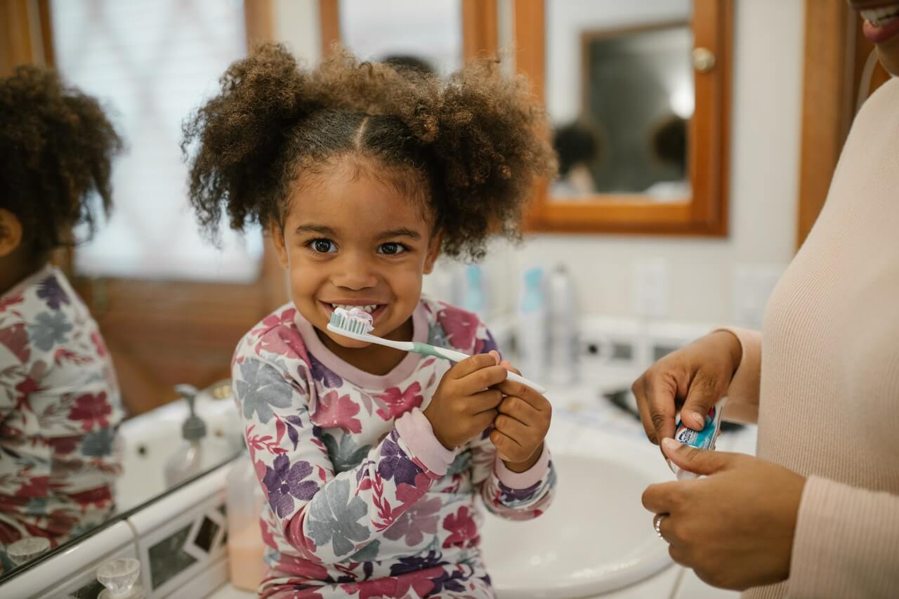 Jak przekonać dziecko do mycia zębów